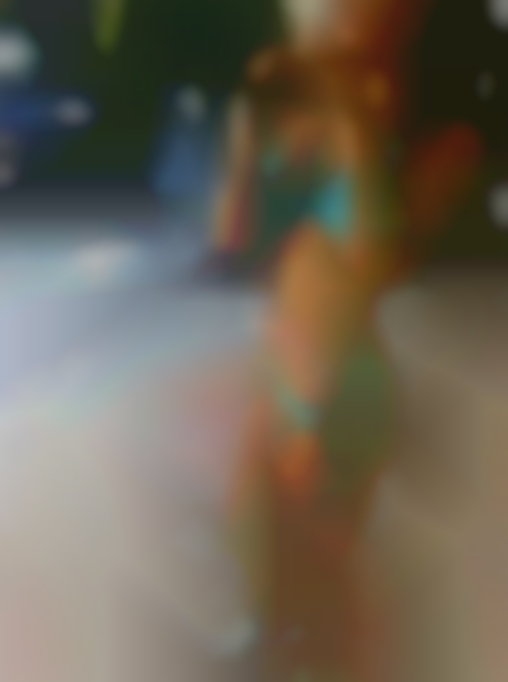 Woman looking woman male 3some females s!